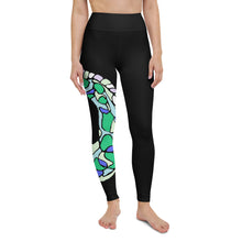 Load image into Gallery viewer, Black Snake Leggings
